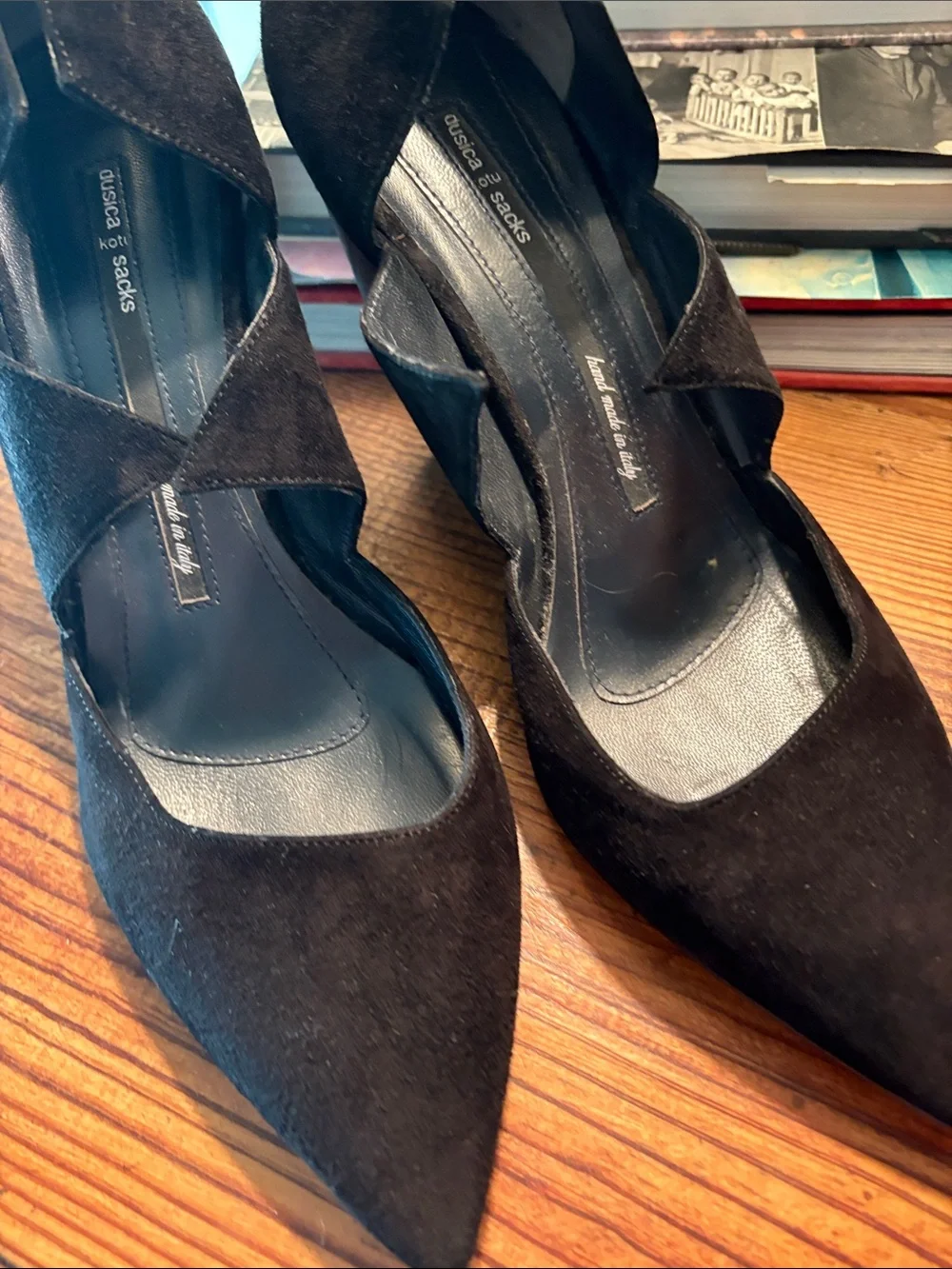 Dusica sacks Black Suede Pointed Wedge Heels with Scalloped Cutouts